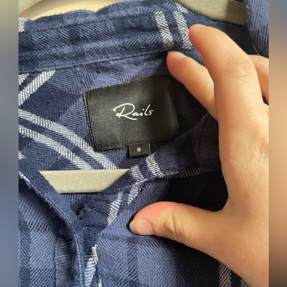 Rails Button Down Plaid Top With Metallic Thread … - image 4